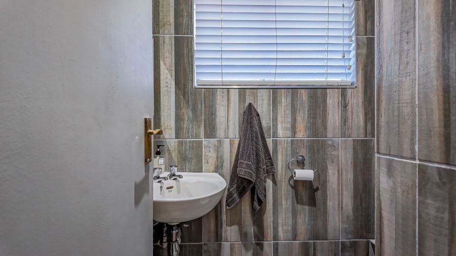 4 Bedroom Property for Sale in Protea Park North West